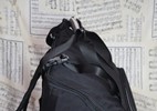 Top carrying handle and<br>security straps