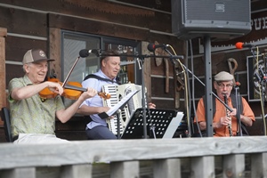 Carpathian Pacific Trio